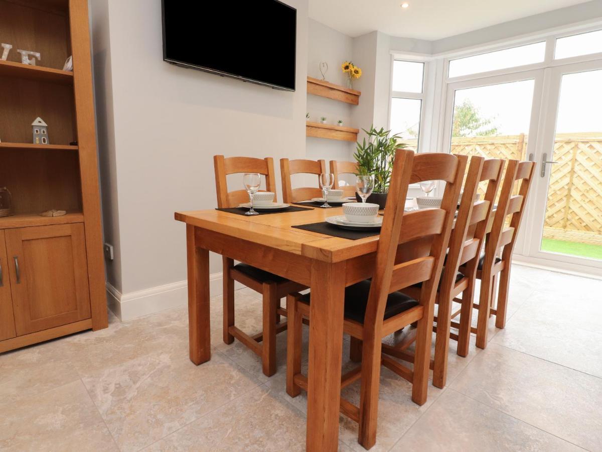23 Ryden Avenue Villa Cleveleys Exteriör bild