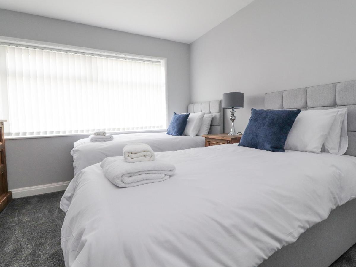 23 Ryden Avenue Villa Cleveleys Exteriör bild
